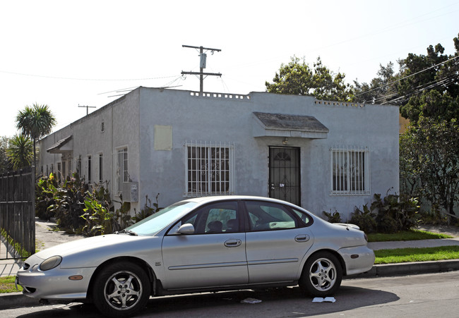 154 E Eagle St in Long Beach, CA - Foto de edificio - Building Photo