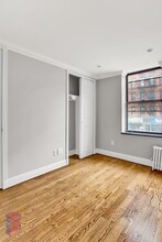 218 Avenue A in New York, NY - Building Photo - Building Photo