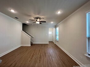 10318 Lynwood Branch in San Antonio, TX - Building Photo - Building Photo