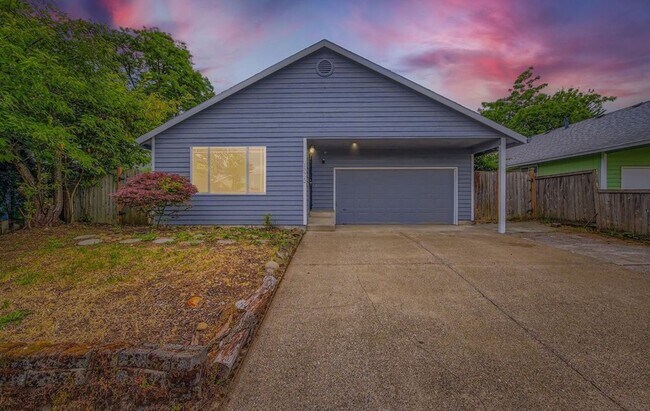 property at 13922 SE Cora St