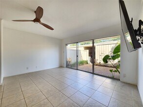 6340 Chevy Chase Dr in Houston, TX - Building Photo - Building Photo