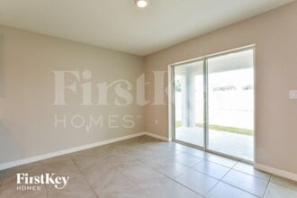 8549 Triumph Cir in Wildwood, FL - Building Photo - Building Photo