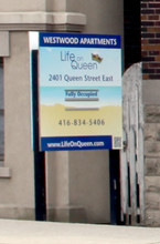 2405 Queen St in Toronto, ON - Building Photo - Building Photo