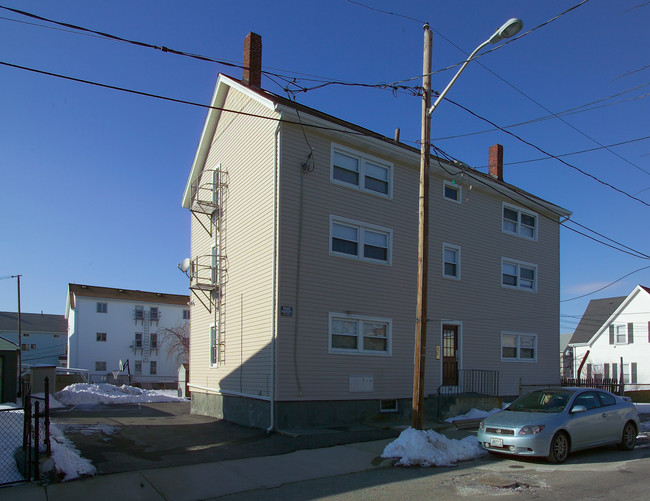 581 Ridge St in Fall River, MA - Building Photo - Building Photo