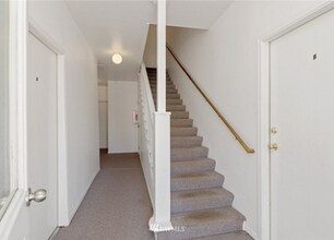 211 4th St-Unit -D in Sultan, WA - Building Photo - Building Photo