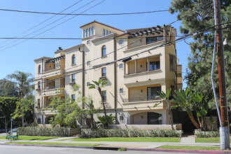 11701 Montana Ave in Los Angeles, CA - Building Photo - Building Photo