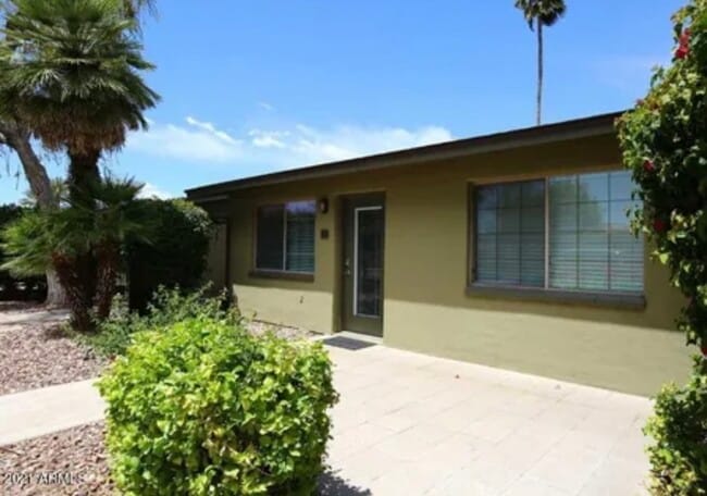 property at 1850 E Maryland Ave