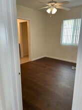 6141 Marbrisa Ave, Unit D in Huntington Park, CA - Foto de edificio - Building Photo