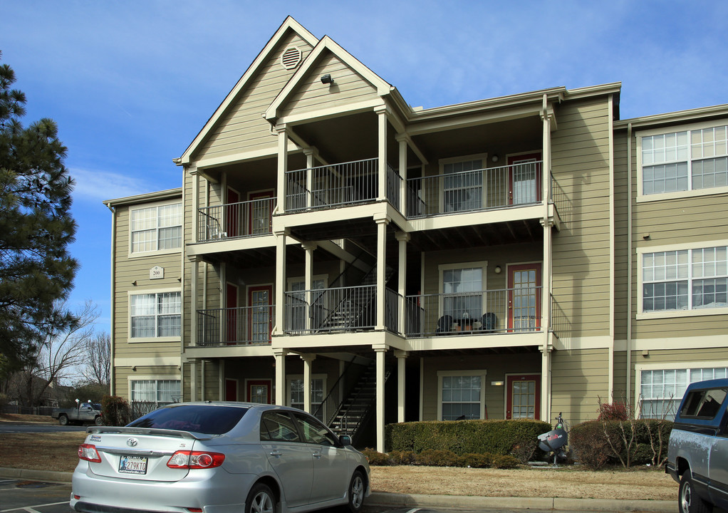 Steeplechase in Coweta, OK - Building Photo