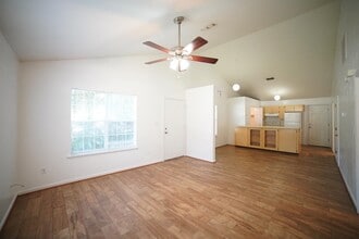 6315 S Placid Pl in Tallahassee, FL - Building Photo - Building Photo