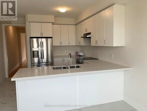 2814 Tippett Mews in Pickering, ON - Building Photo - Building Photo