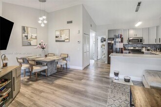 206 Lincoln Ct in Deerfield Beach, FL - Building Photo - Building Photo