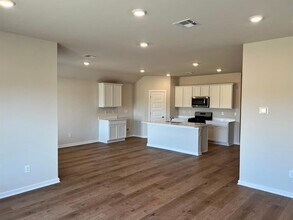 2909 Firefly Dr in Yukon, OK - Building Photo - Building Photo