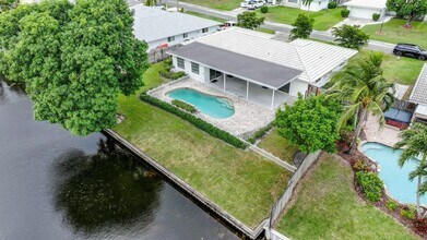 1350 SW 26th Ave in Boynton Beach, FL - Building Photo - Building Photo
