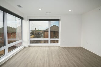 Square Apartments in Omaha, NE - Building Photo - Building Photo
