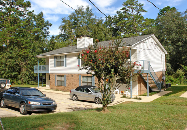 1504 Pullen Rd in Tallahassee, FL - Building Photo - Building Photo