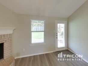 12212 Rolling Ridge Dr in Burleson, TX - Building Photo - Building Photo