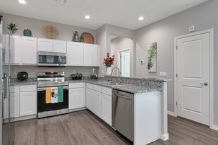 Hillstone Residences at Canyon Trails