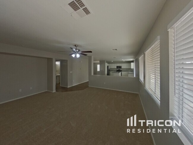 8901 Pine Mission Ave in Las Vegas, NV - Building Photo - Building Photo