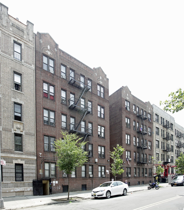 2314 Crotona Ave in Bronx, NY - Foto de edificio