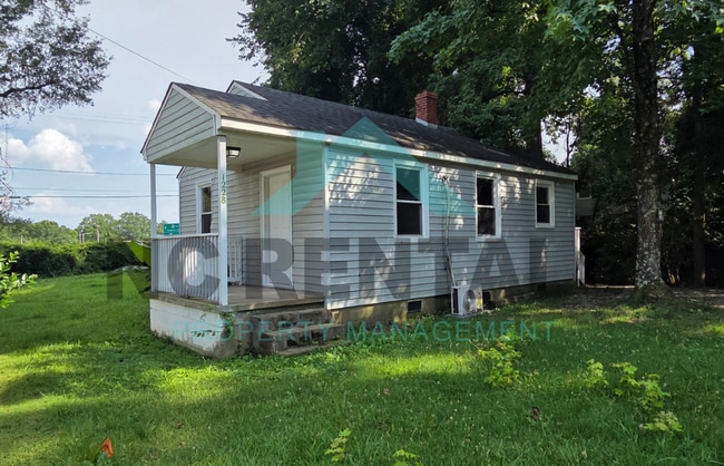 1228 E Lindsay St in Greensboro, NC - Building Photo - Building Photo