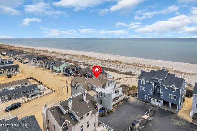 15 E Tuna Way in Lavallette, NJ - Building Photo - Building Photo