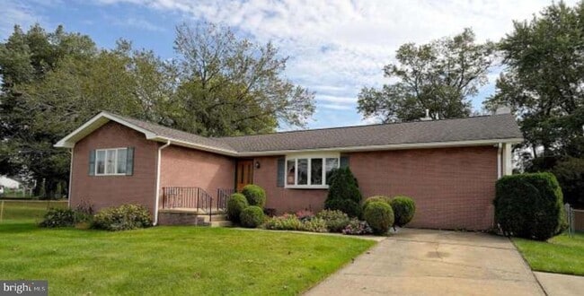 property at 24 Carl Sandburg Dr