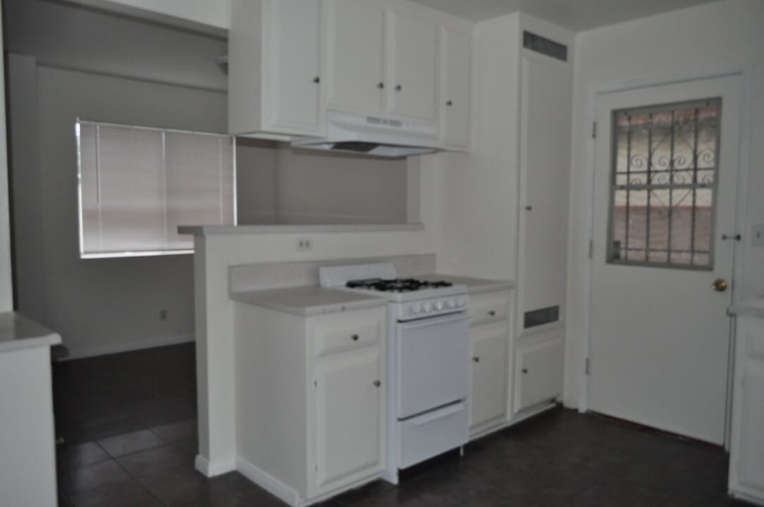 4059 W 137th St, Unit # C in Hawthorne, CA - Building Photo