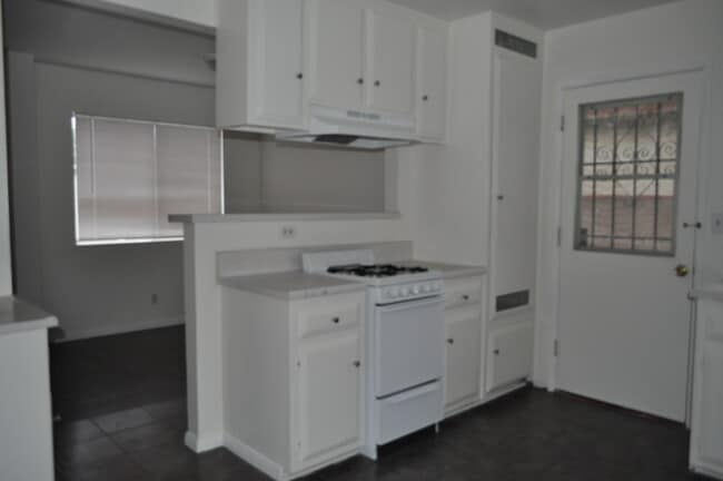4059 W 137th St, Unit # C