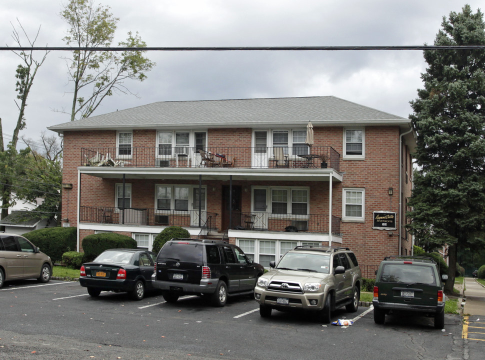 Raymond Castle in Spring Valley, NY - Building Photo