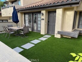 1241 Monte Sereno Dr in Thousand Oaks, CA - Building Photo