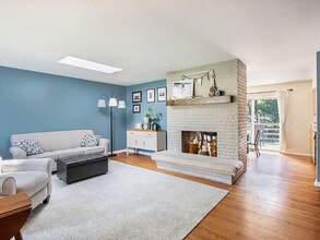 2909 Crestview Ave in Kalamazoo, MI - Foto de edificio - Building Photo