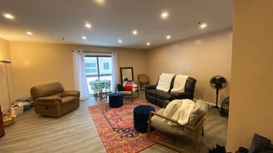 37 S Williams St, Unit 121 in Burlington, VT - Building Photo - Building Photo