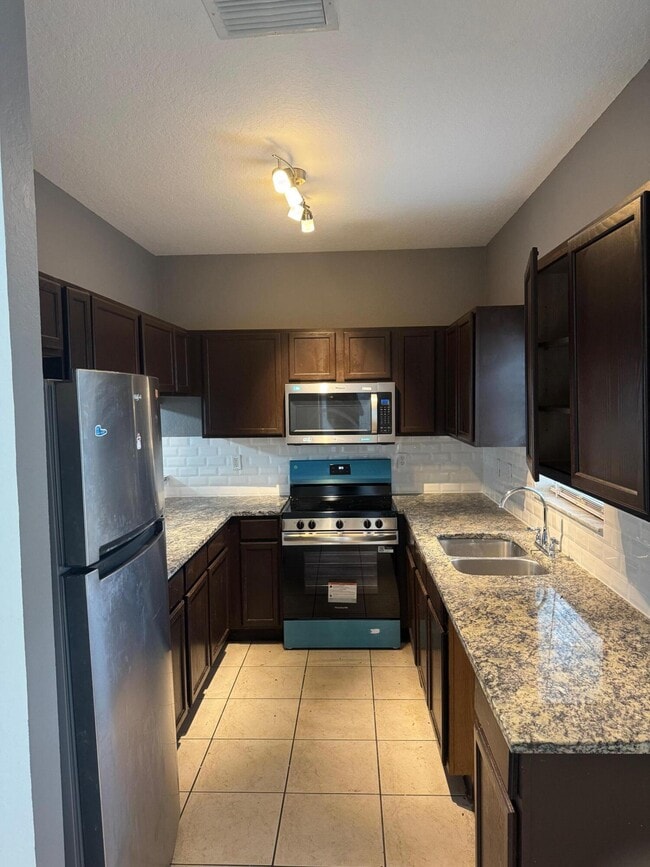 1145 Colonial Palms Way in West Palm Beach, FL - Building Photo - Building Photo