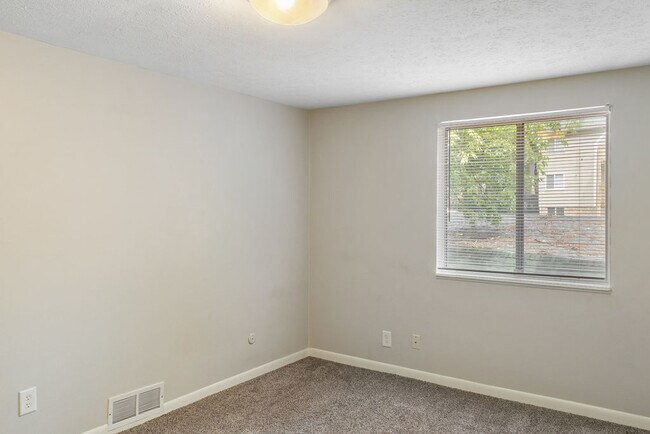 Foote Hills Apartments - Grand Rapids, MI