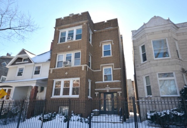 1319 W Early Ave-Unit -1 in Chicago, IL - Building Photo