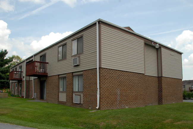 Dunbarton Estates Apartments in Georgetown, DE - Building Photo - Building Photo