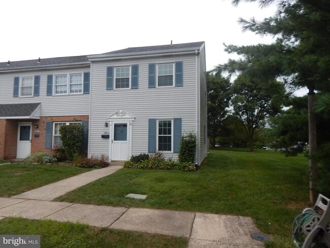 801 Stony Creek Ct in Lansdale, PA - Foto de edificio - Building Photo