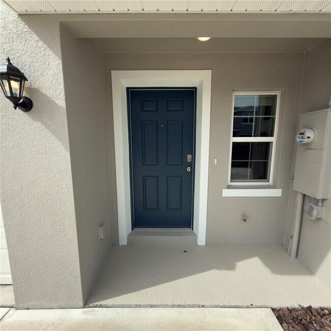 542 Zinfandel Dr in Daytona Beach, FL - Foto de edificio - Building Photo