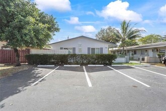 332 SW 2nd Pl in Pompano Beach, FL - Building Photo - Building Photo