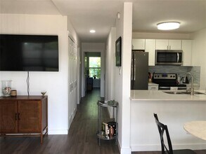 6409 Burns St in Austin, TX - Building Photo - Building Photo