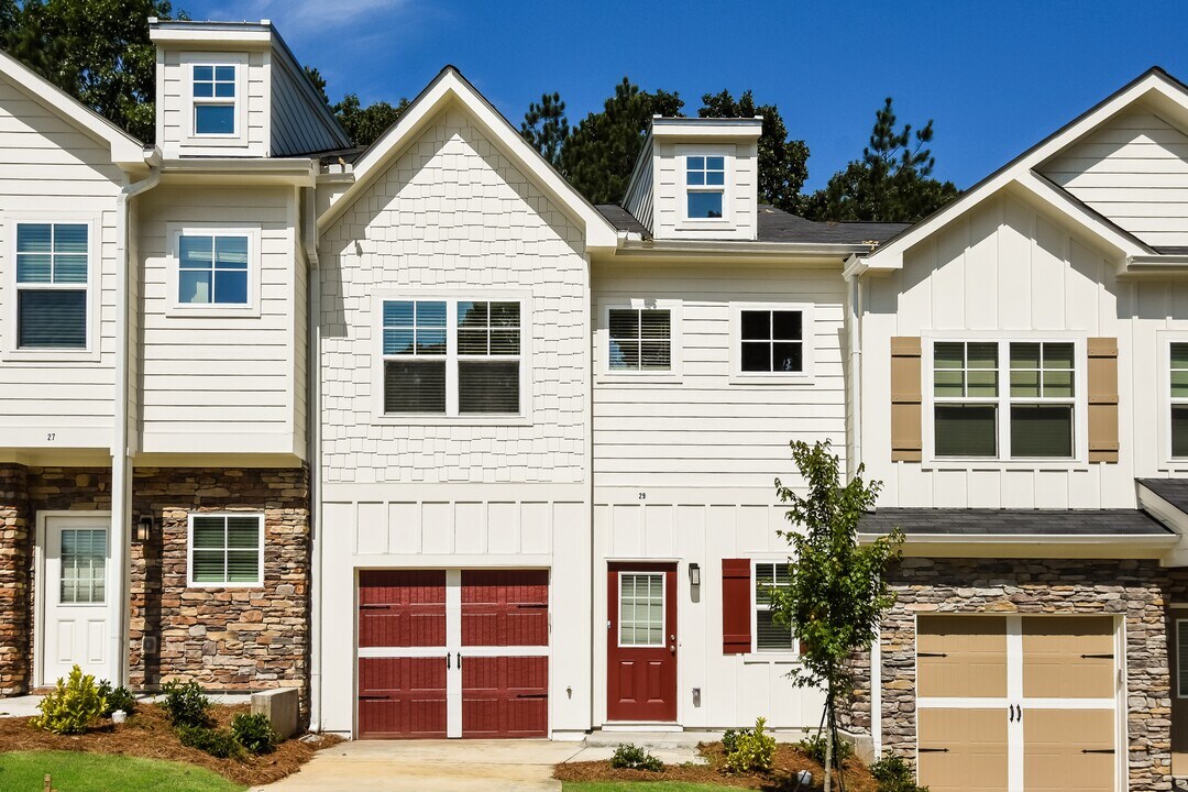 29 Jackson Ct in Dawsonville, GA - Building Photo