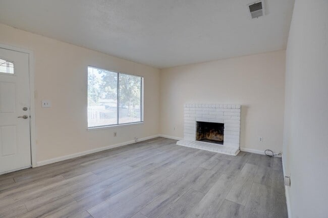 2524 Pemberton Ct in Stockton, CA - Building Photo - Building Photo