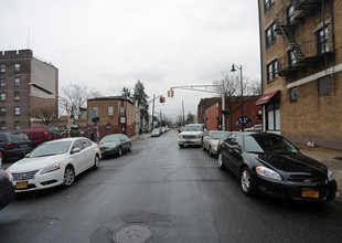 117 E 4th St in Mount Vernon, NY - Building Photo - Building Photo