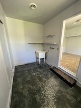 527 E Lowell St in Klamath Falls, OR - Building Photo - Building Photo