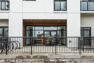 1936 Rymal Rd E in Hamilton, ON - Building Photo - Building Photo