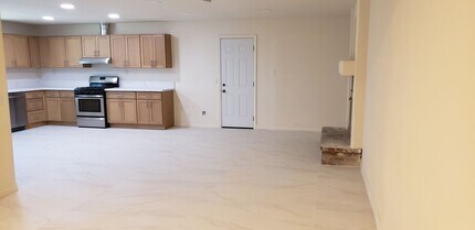 202 Seventh St in Norco, CA - Building Photo - Building Photo