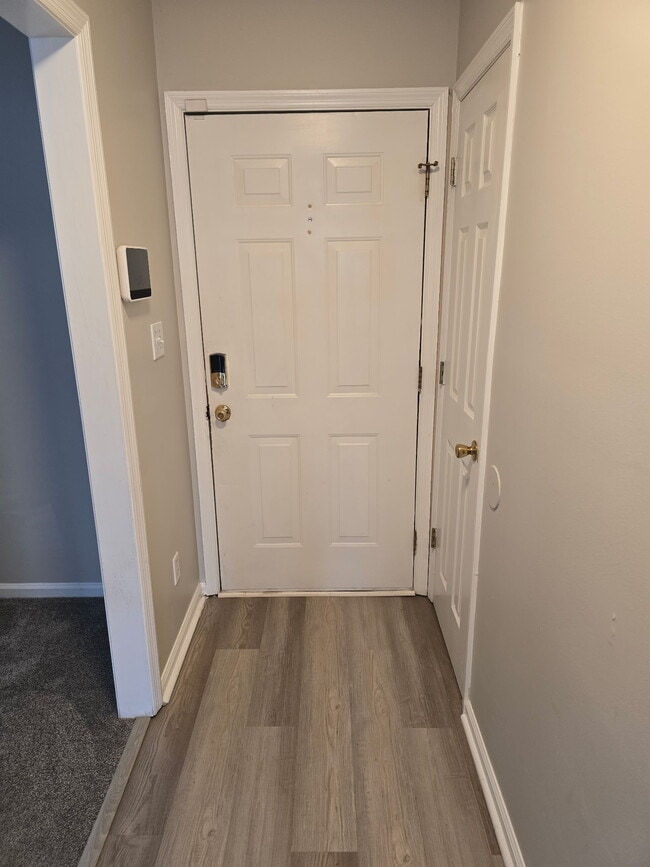 630 Connaly Dr in Hope Mills, NC - Foto de edificio - Building Photo