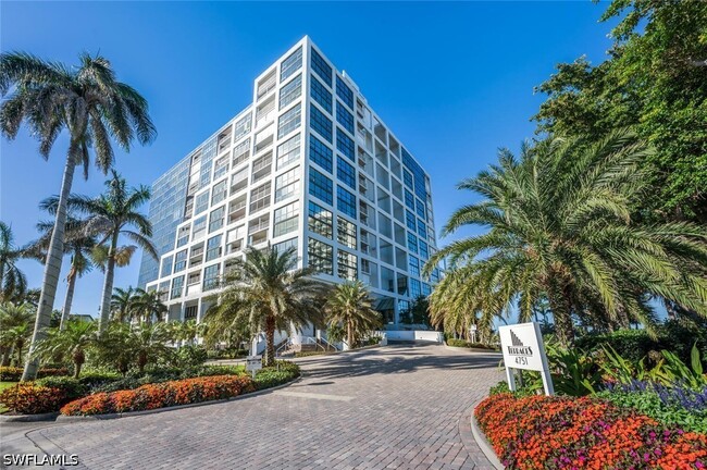 property at 4751 Gulf Shore Blvd N