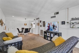 3286 S Semoran Blvd in Orlando, FL - Building Photo - Building Photo